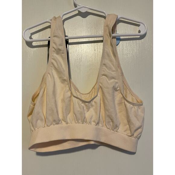 Bali Comfort Revolution Cream Bra unpadded wireless seamless Large 38-40 B-DD - Picture 2 of 6